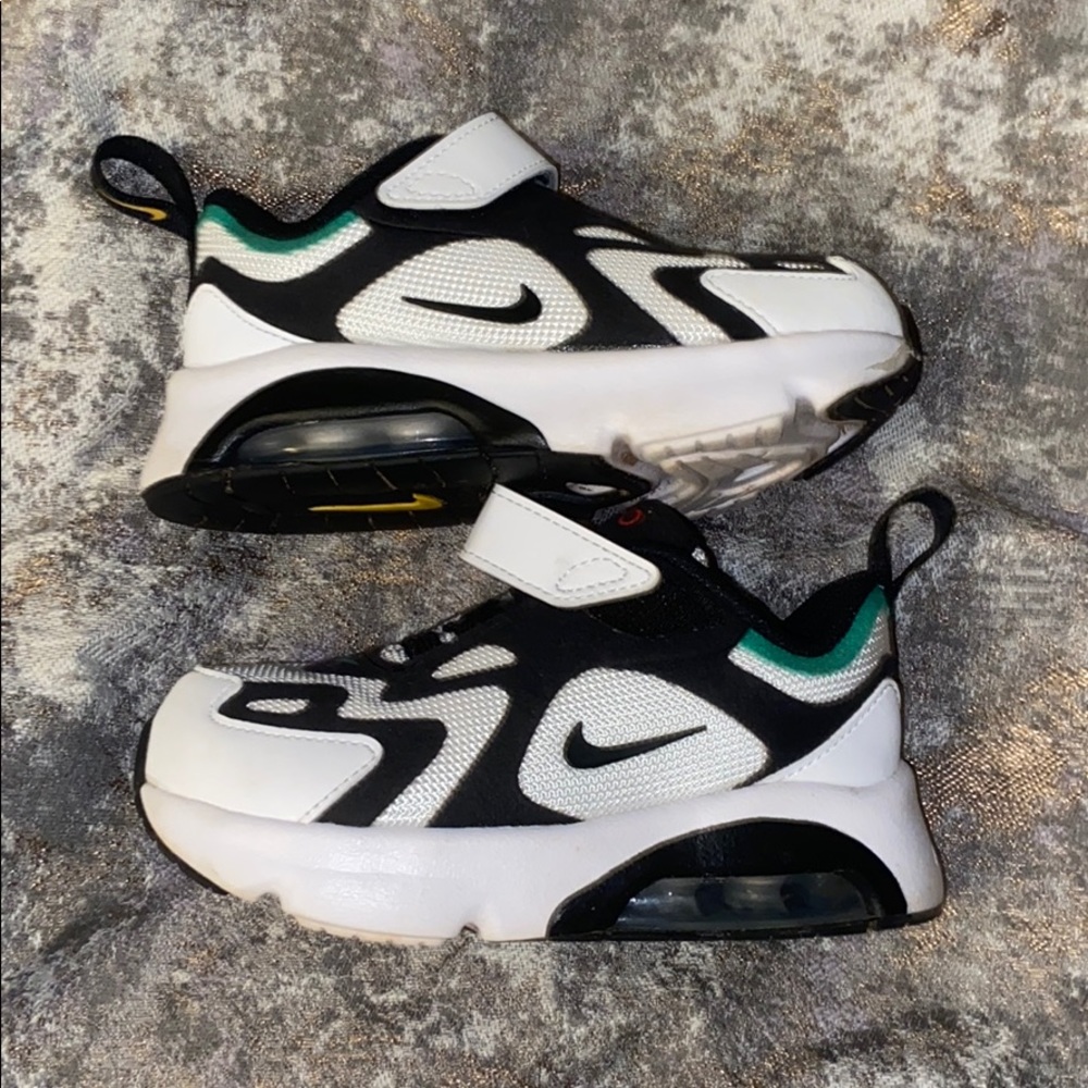 Toddler shoes size 7C